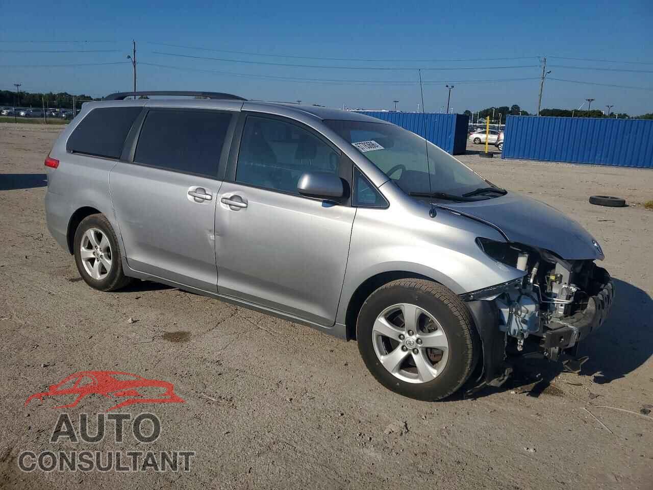 TOYOTA SIENNA 2013 - 5TDKK3DC8DS384508