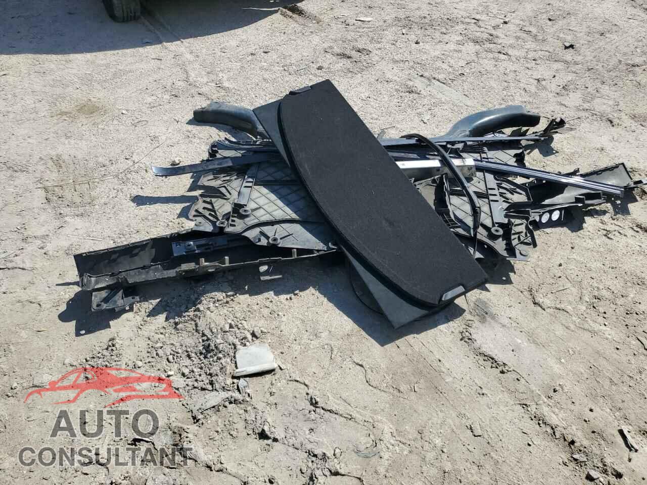 TESLA MODEL S 2021 - 5YJSA1E61MF431043
