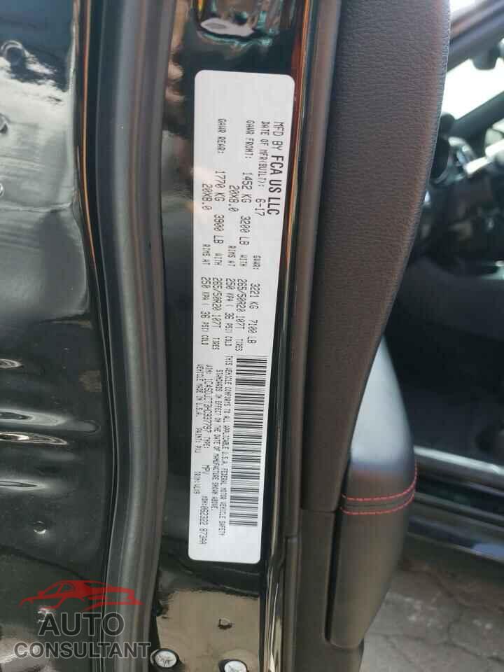 DODGE DURANGO 2017 - 1C4SDJCT3HC937797