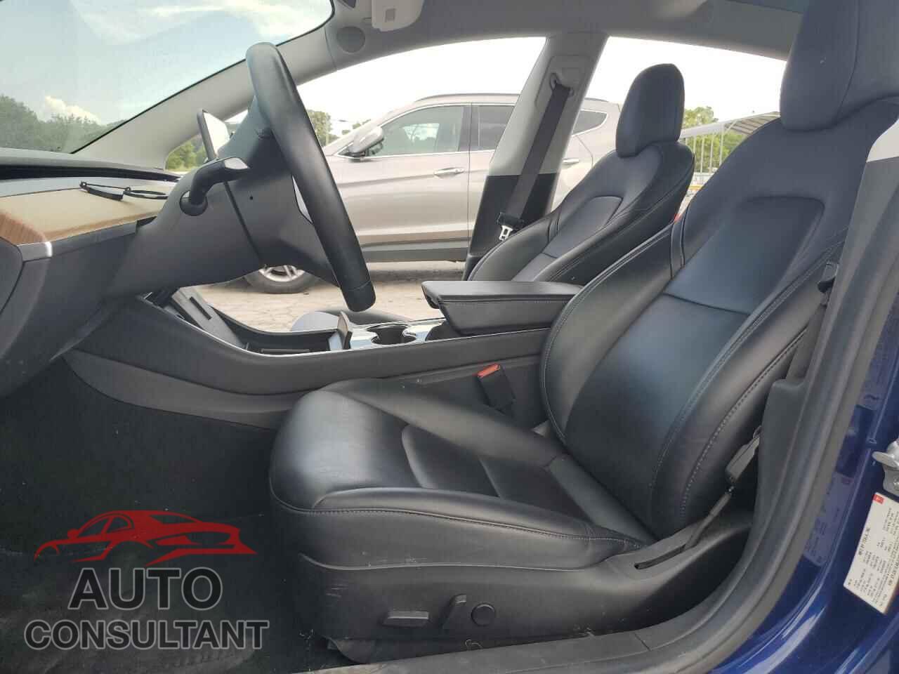 TESLA MODEL 3 2018 - 5YJ3E1EA8JF030887