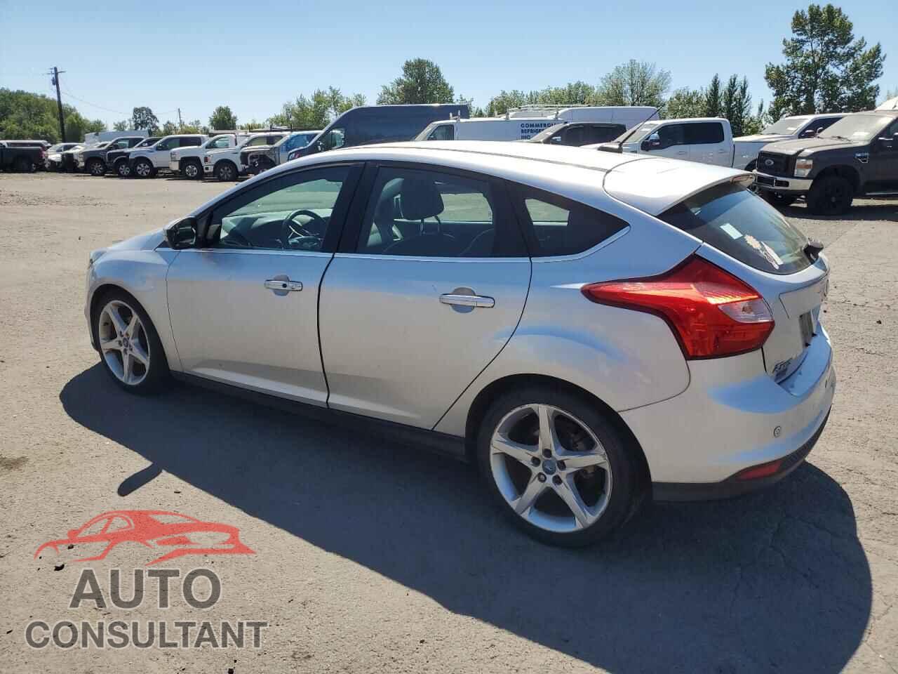 FORD FOCUS 2012 - 1FAHP3N26CL194097