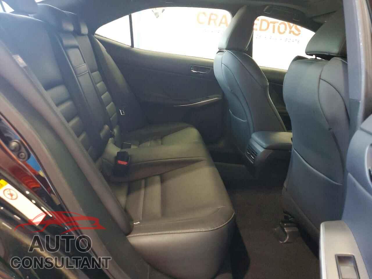 LEXUS IS 2016 - JTHBA1D22G5003095