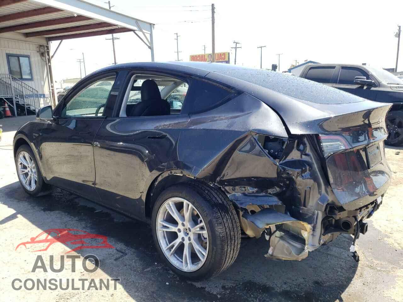 TESLA MODEL Y 2024 - 7SAYGDEDXRF052447