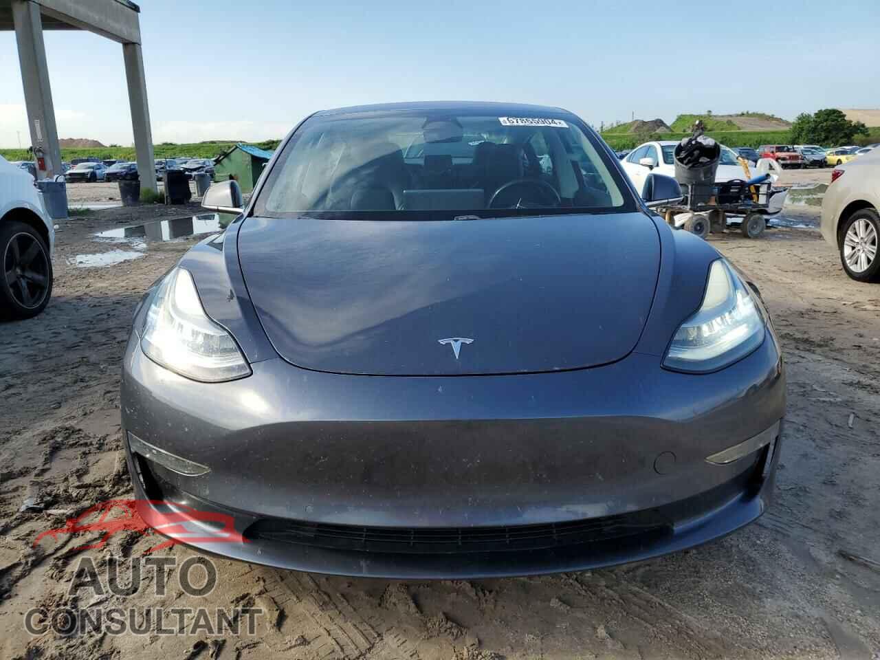 TESLA MODEL 3 2018 - 5YJ3E1EA8JF040948