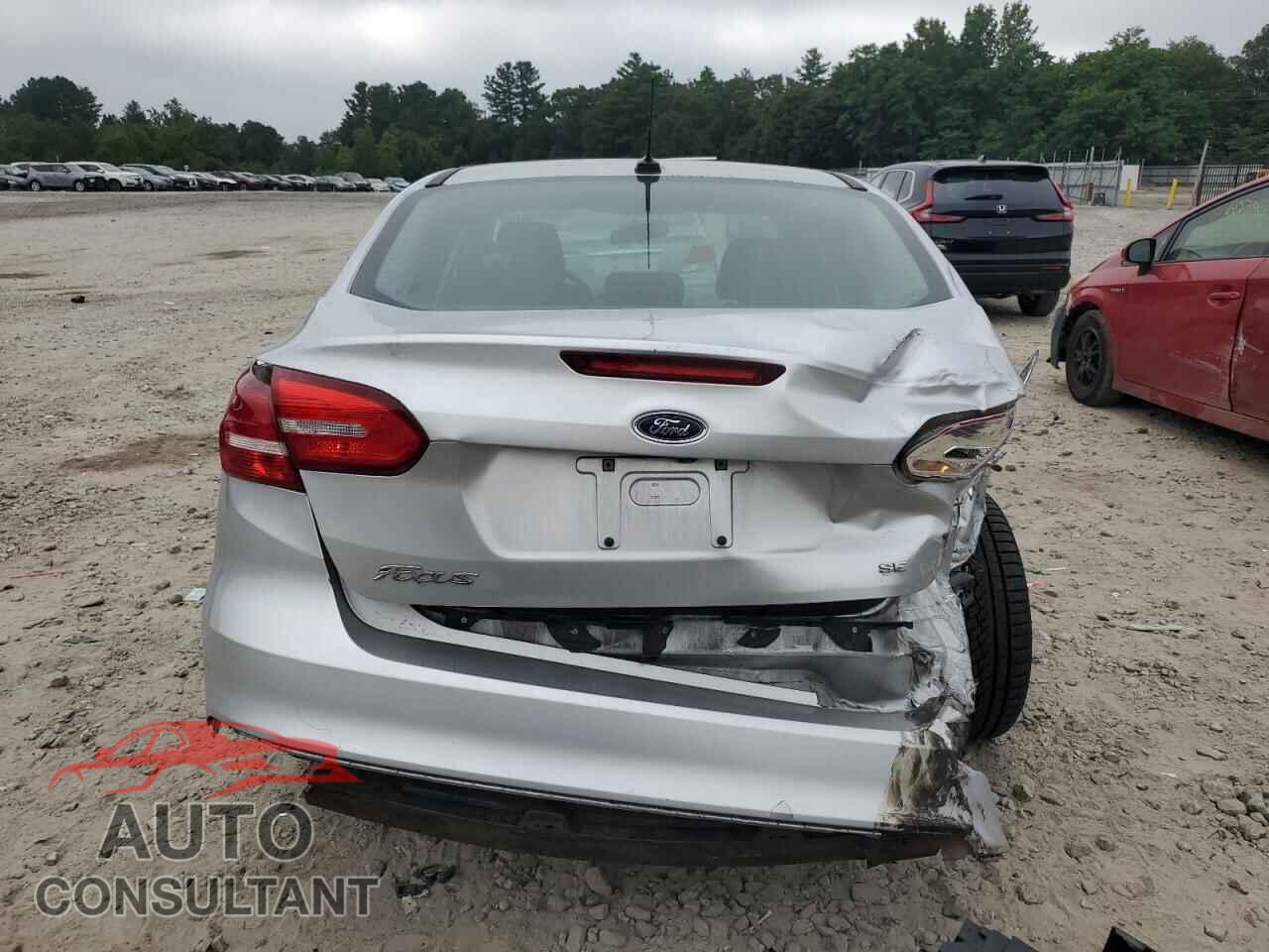 FORD FOCUS 2017 - 1FADP3F26HL218161