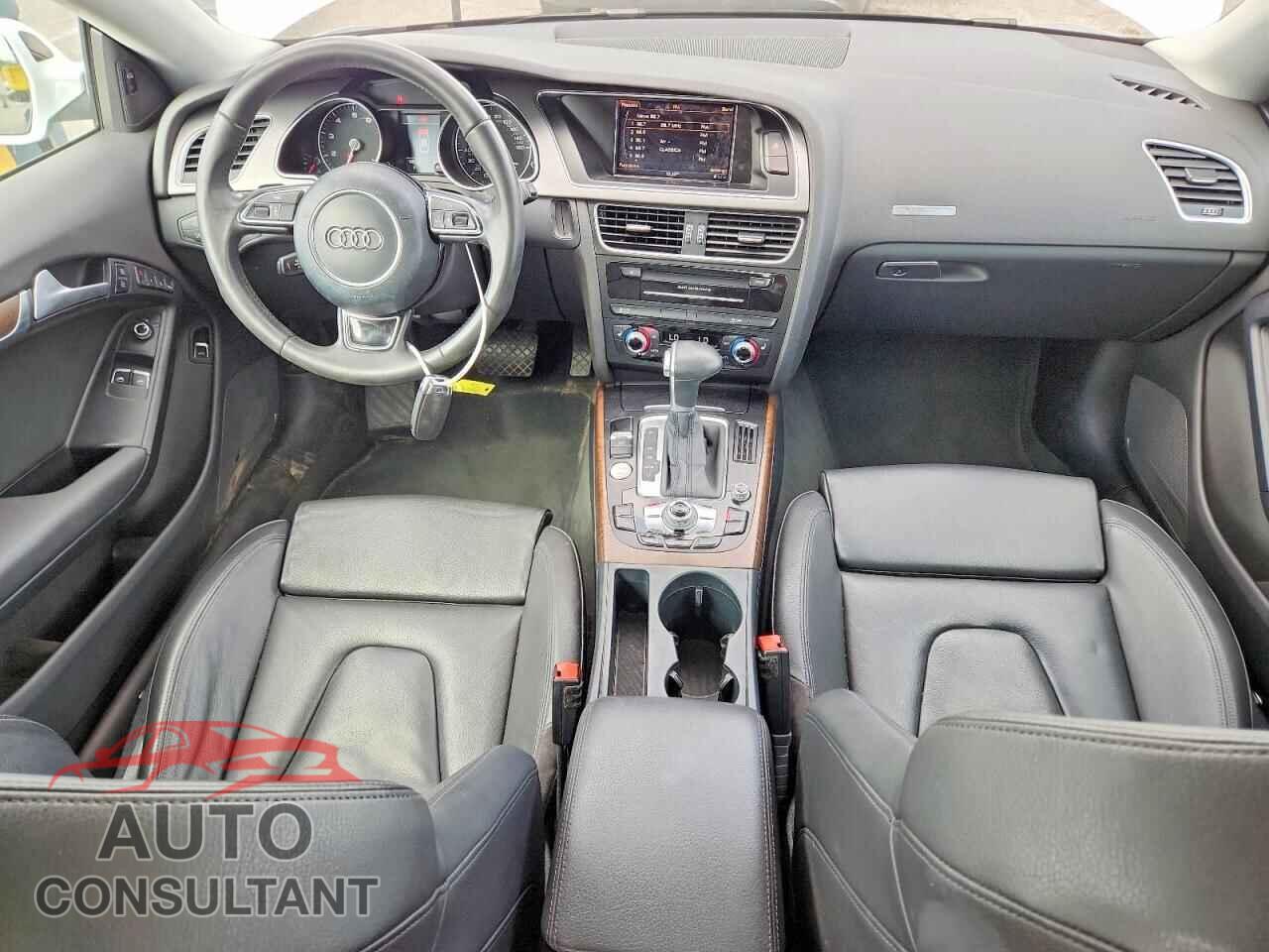 AUDI A5 2014 - WAULFAFR1EA024507