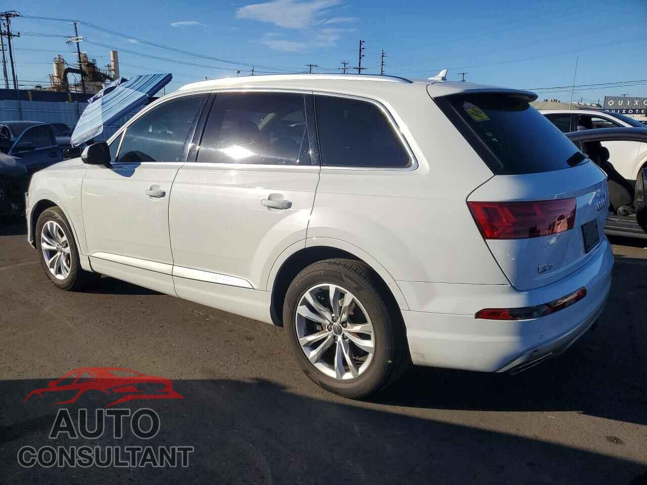 AUDI Q7 2018 - WA1AAAF76JD012072