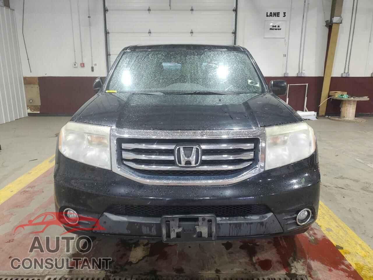 HONDA PILOT 2015 - 5FNYF4H47FB016559