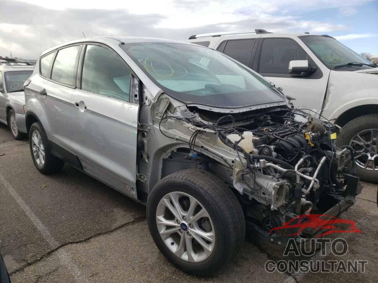 FORD ESCAPE 2017 - 1FMCU0F75HUD11266