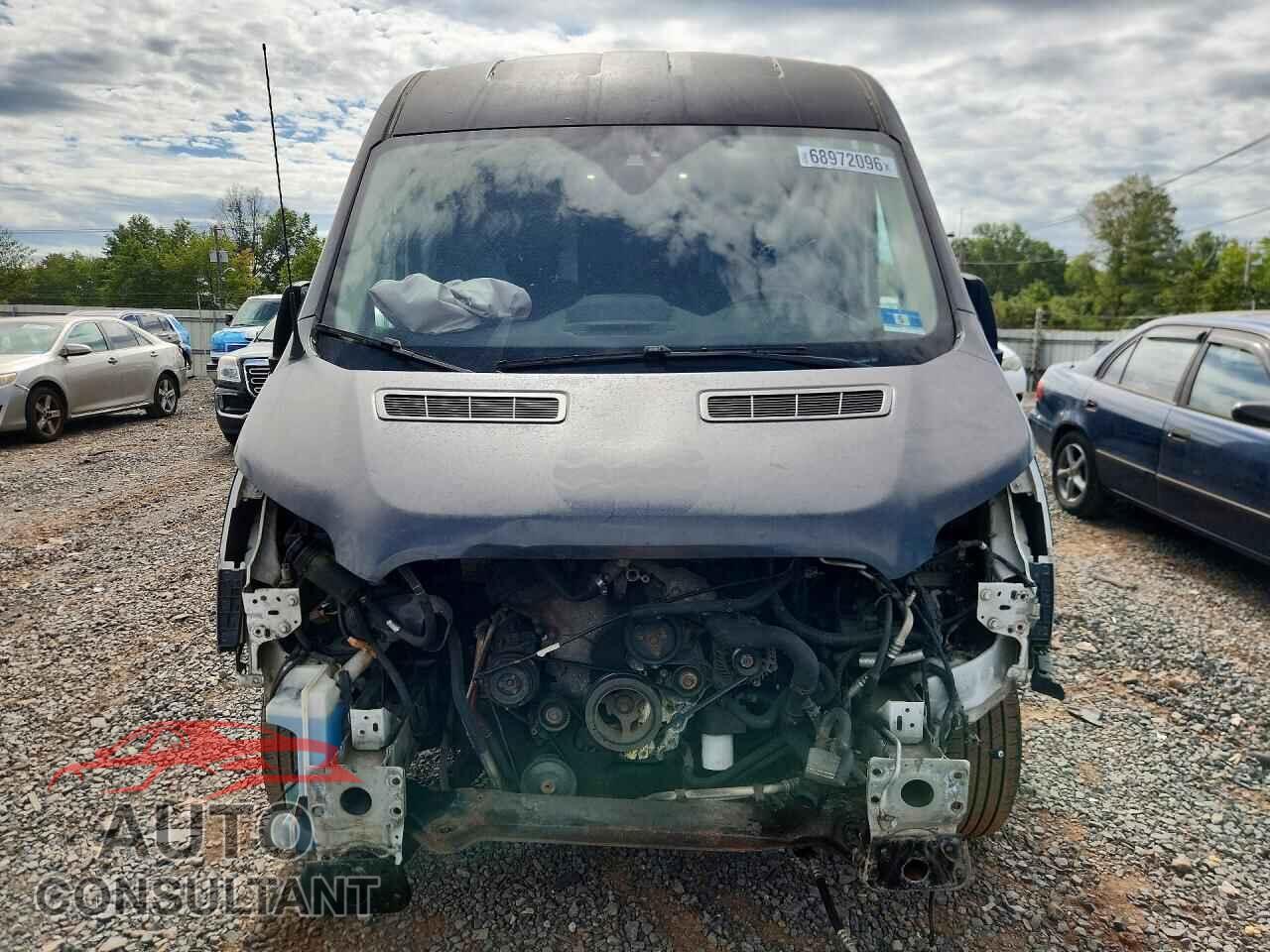 FORD TRANSIT 2017 - 1FTYR2CM7HKB01751