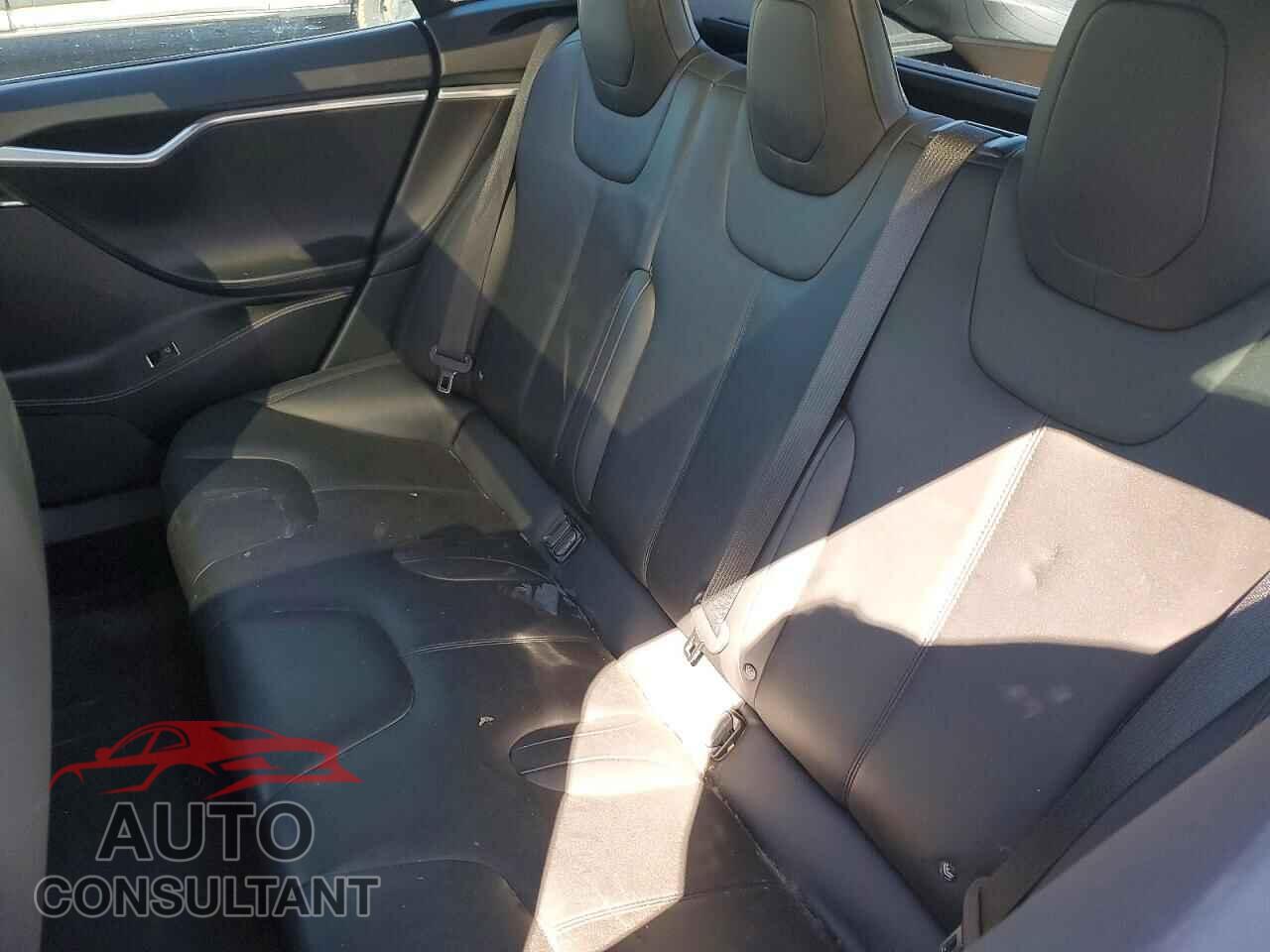 TESLA MODEL S 2016 - 5YJSA1E26GF152544