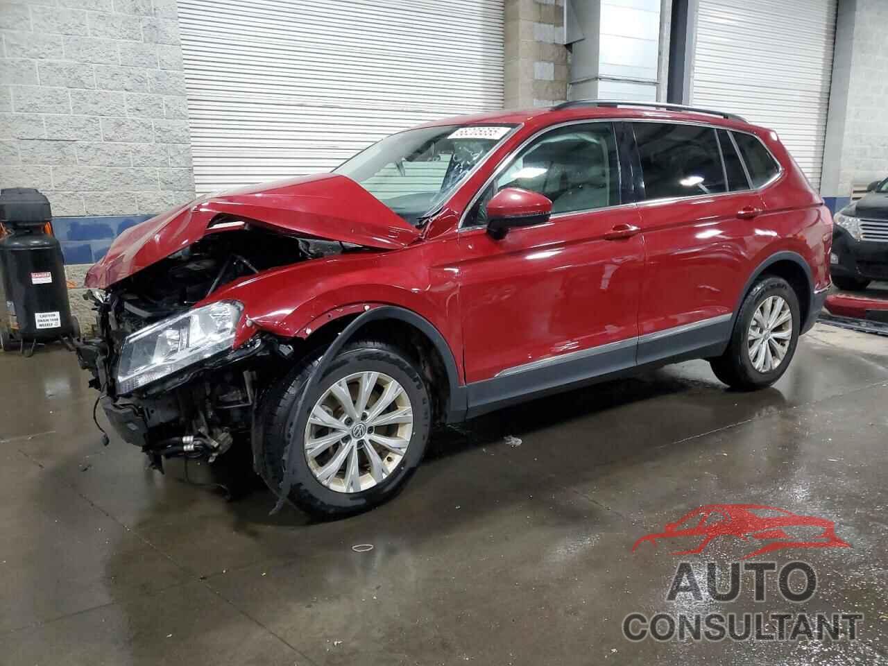 VOLKSWAGEN TIGUAN 2018 - 3VV2B7AX8JM091235