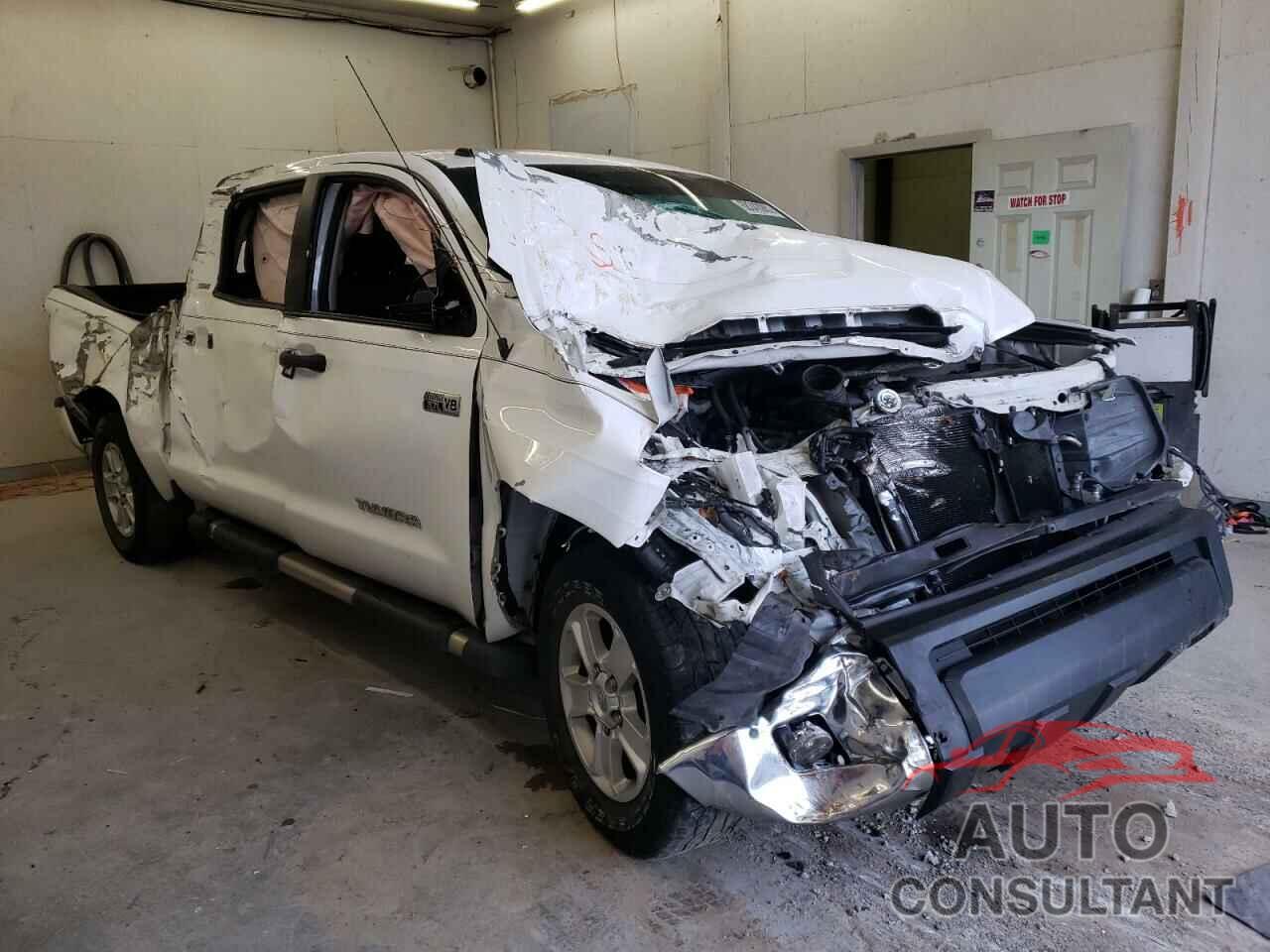 TOYOTA TUNDRA 2017 - 5TFDW5F13HX607204