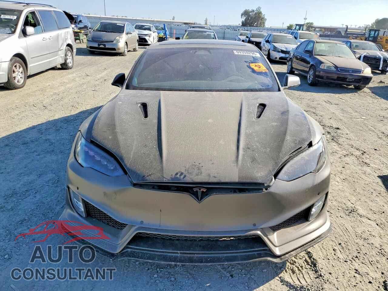 TESLA MODEL S 2018 - 5YJSA1E48JF295424