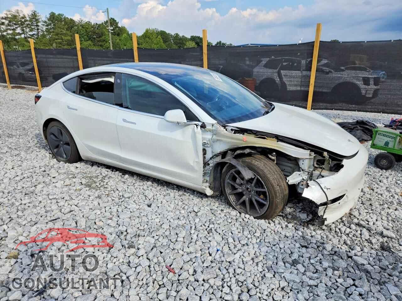 TESLA MODEL 3 2020 - 5YJ3E1EBXLF619659