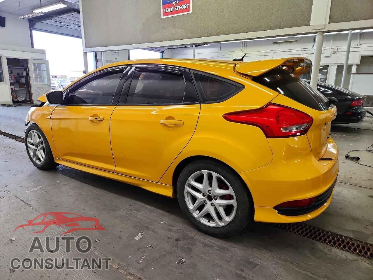 FORD FOCUS 2016 - 1FADP3L90GL310687