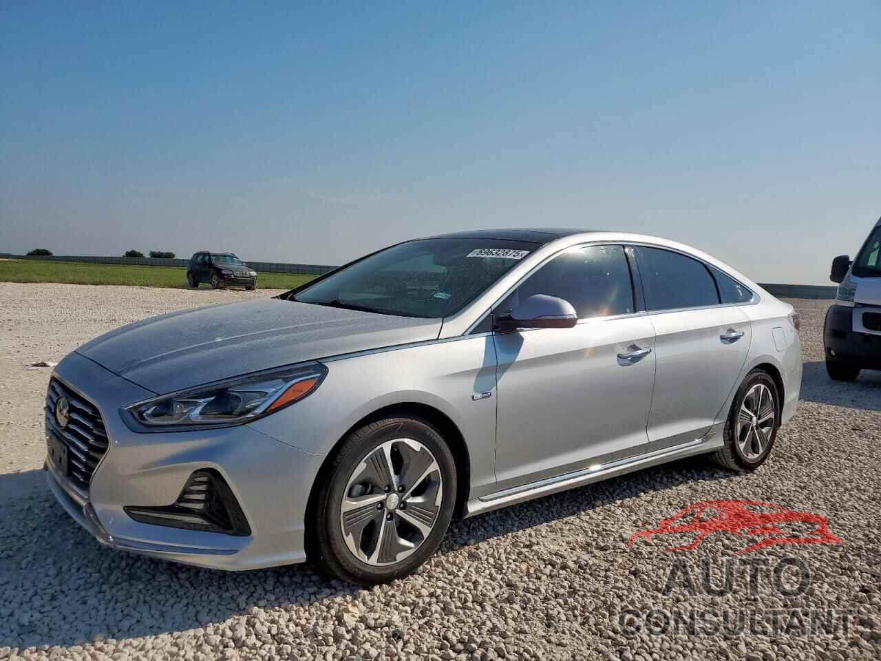 HYUNDAI SONATA 2018 - KMHE34L30JA085682
