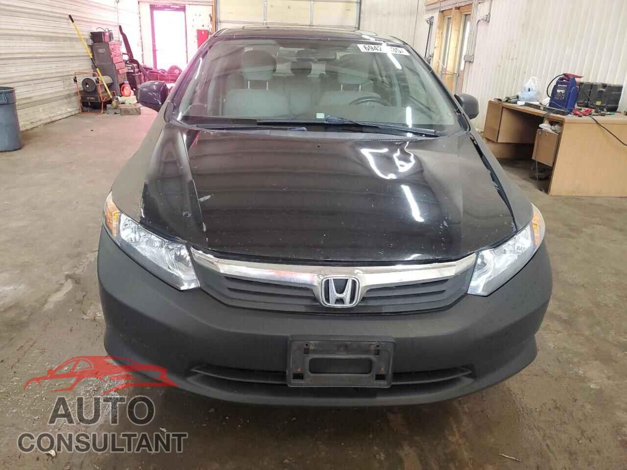 HONDA CIVIC 2012 - 2HGFB2F83CH308343