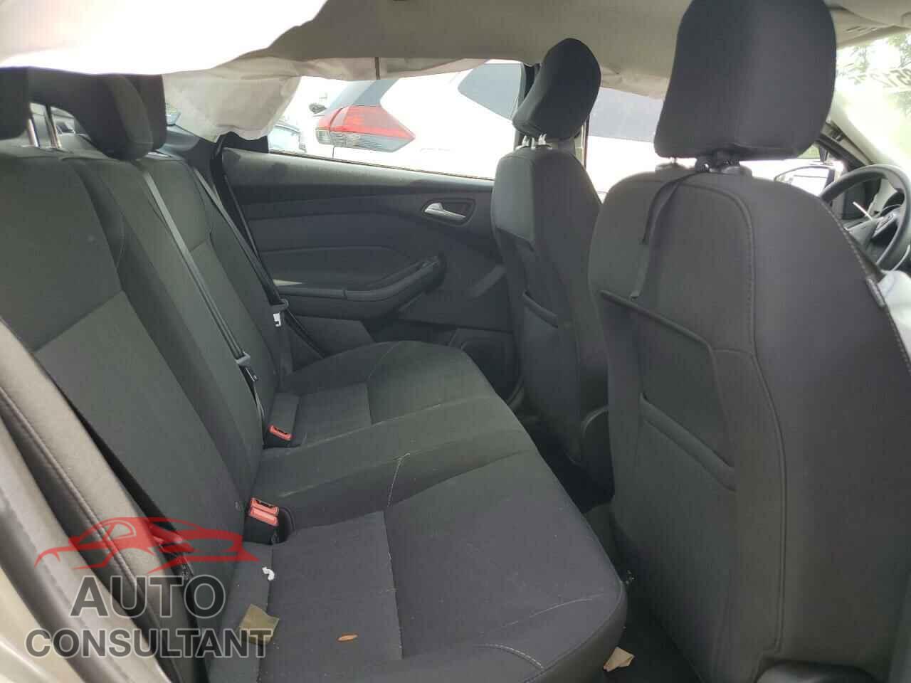 FORD FOCUS 2017 - 1FADP3F24HL291870