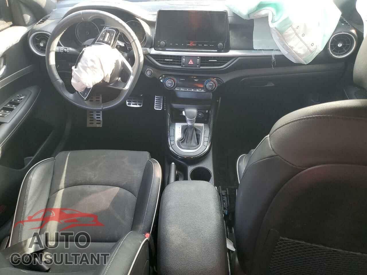 KIA FORTE 2023 - 3KPF54AD5PE573143