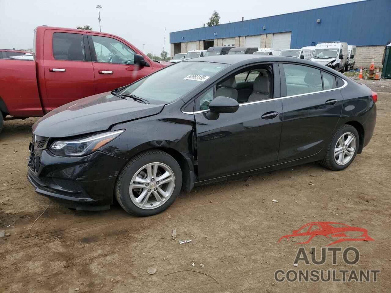 CHEVROLET CRUZE 2018 - 1G1BE5SM8J7232094