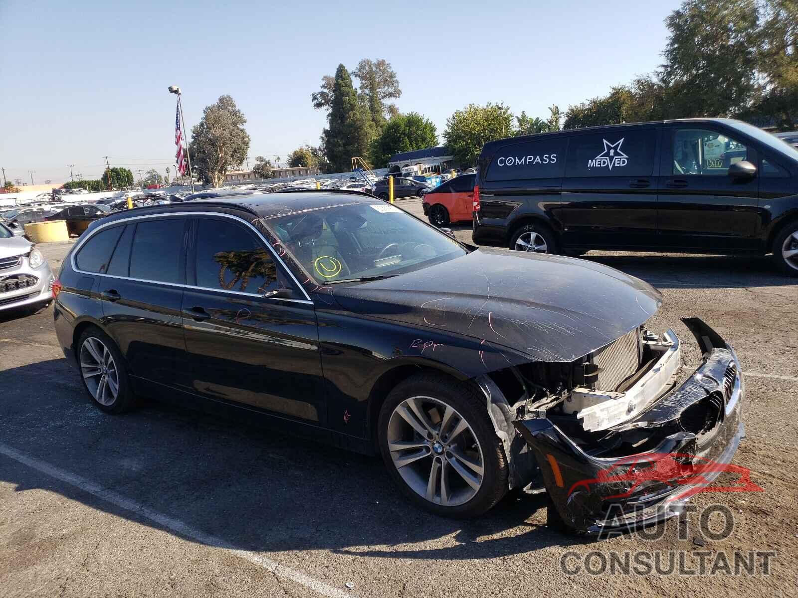 BMW 3 SERIES 2018 - WBA8K3C56JA024110