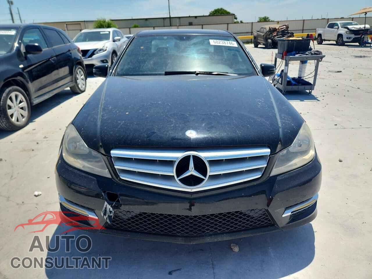 MERCEDES-BENZ C-CLASS 2012 - WDDGF8BB6CA619152