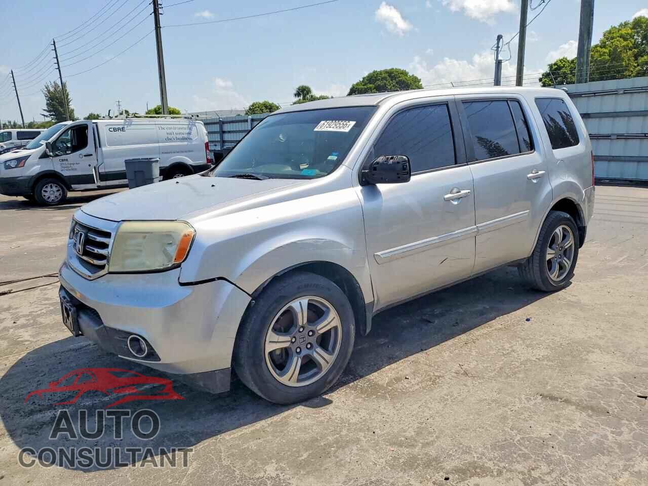 HONDA PILOT 2015 - 5FNYF3H37FB020161