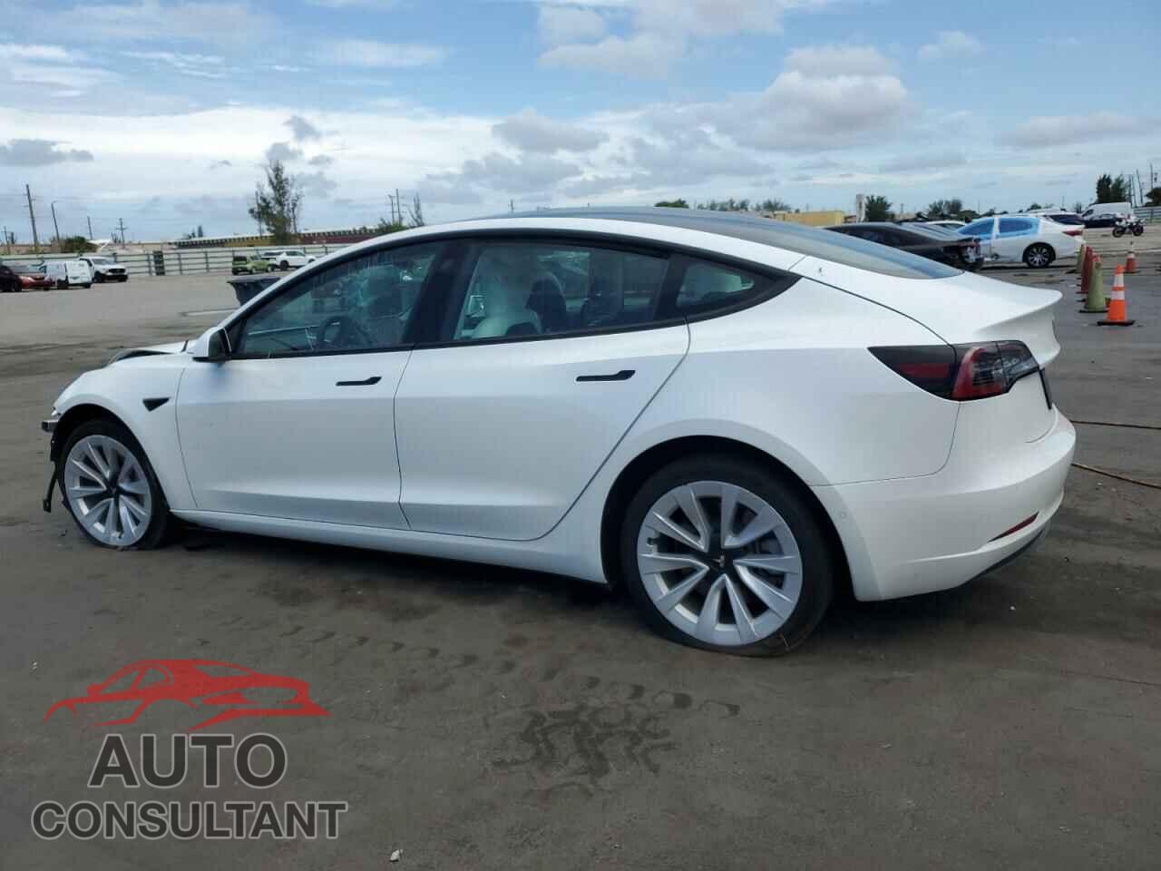 TESLA MODEL 3 2021 - 5YJ3E1EA1MF032405