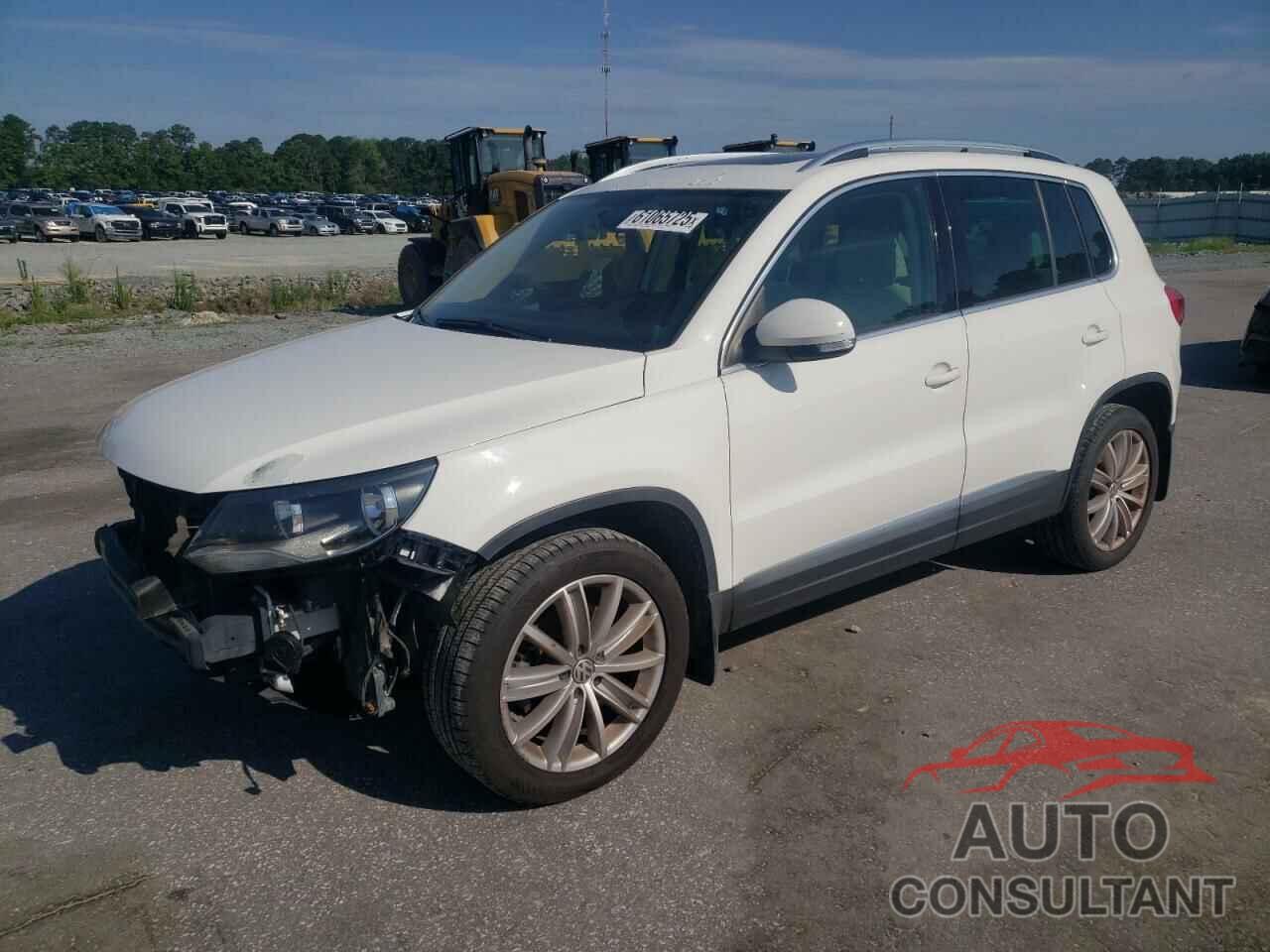 VOLKSWAGEN TIGUAN 2013 - WVGAV7AX7DW555195