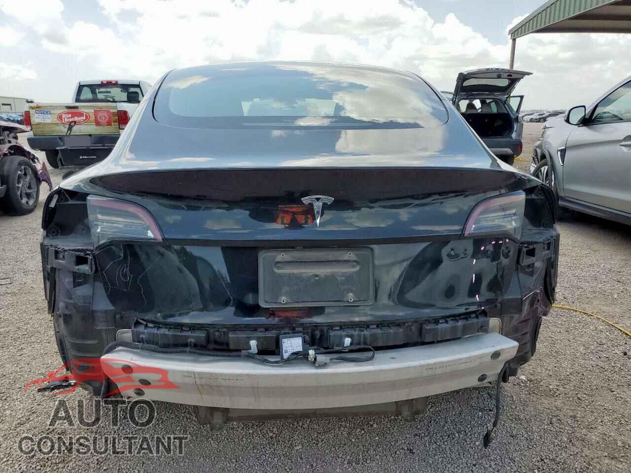 TESLA MODEL 3 2022 - 5YJ3E1EA2NF187577