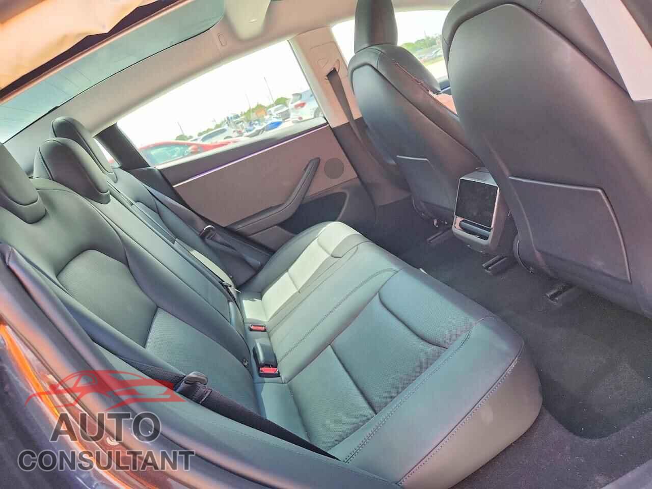 TESLA MODEL 3 2024 - 5YJ3E1EA7RF757787