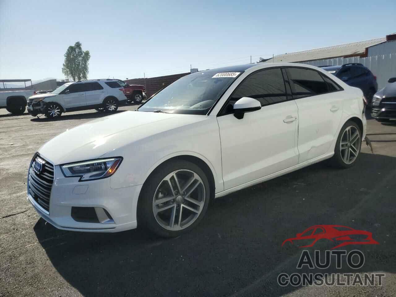 AUDI A3 2018 - WAUAUGFFXJ1024683