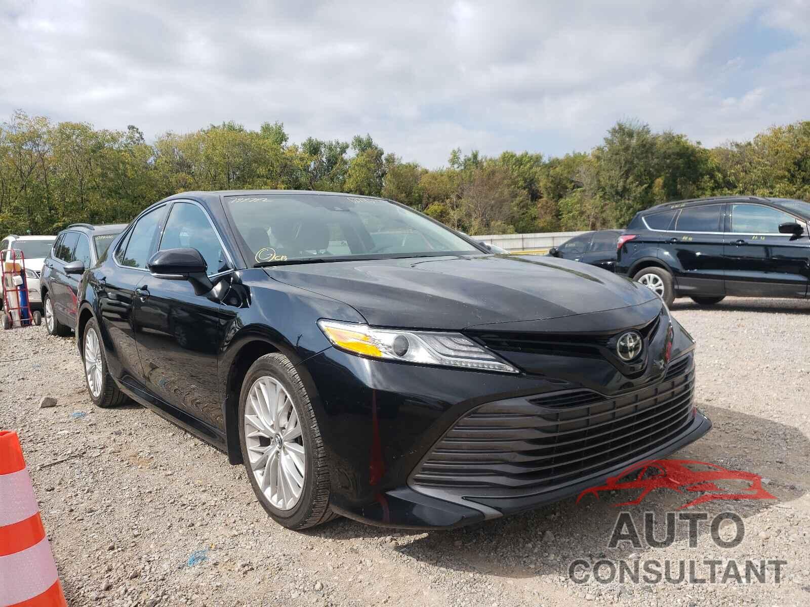TOYOTA CAMRY 2019 - 4T1B11HK6KU799792