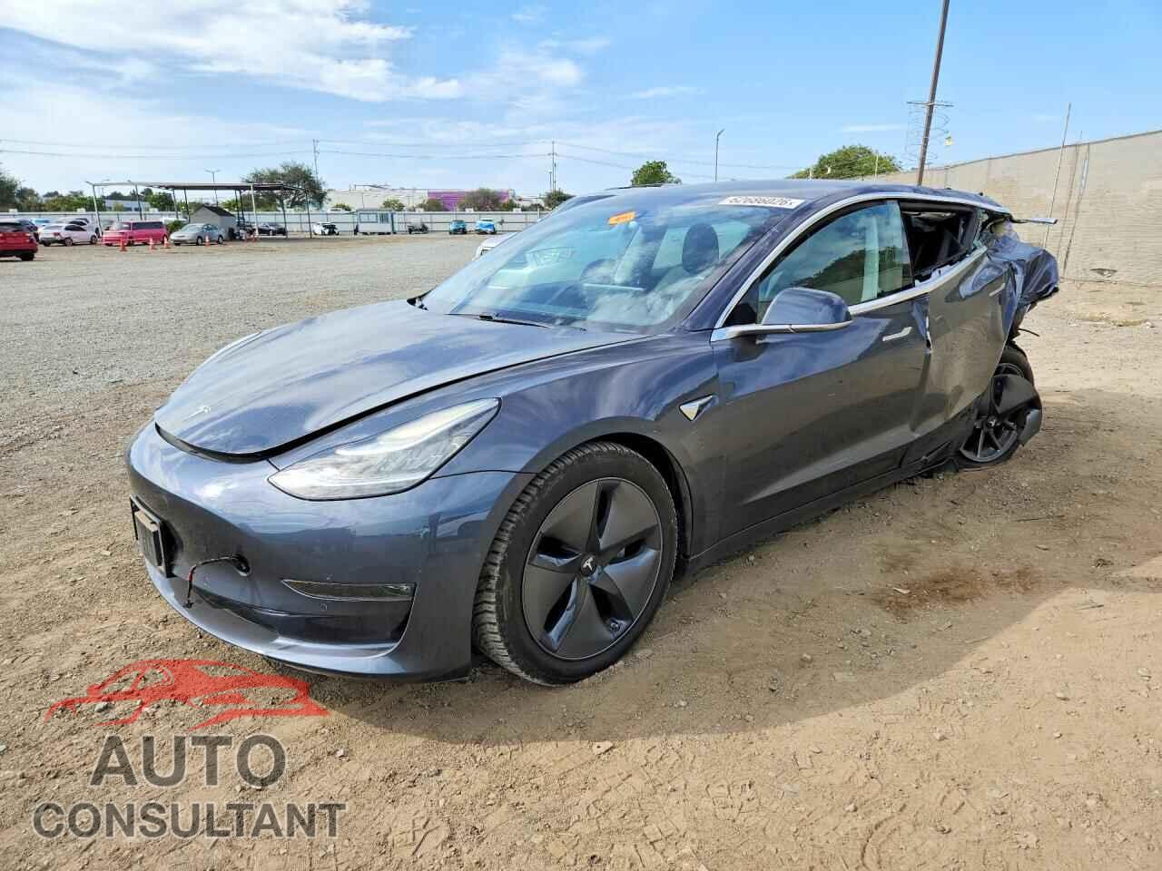 TESLA MODEL 3 2017 - 5YJ3E1EA5HF001261