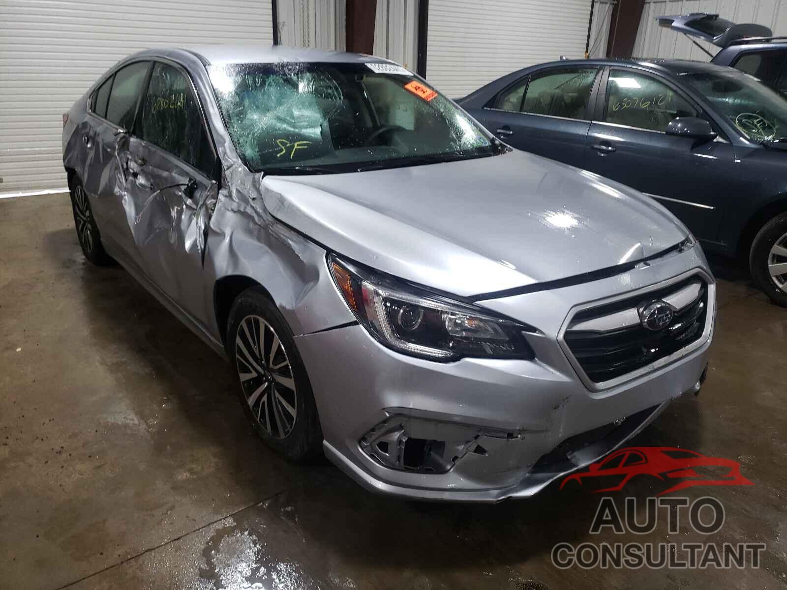 SUBARU LEGACY 2019 - 4S3BNAB67K3020698