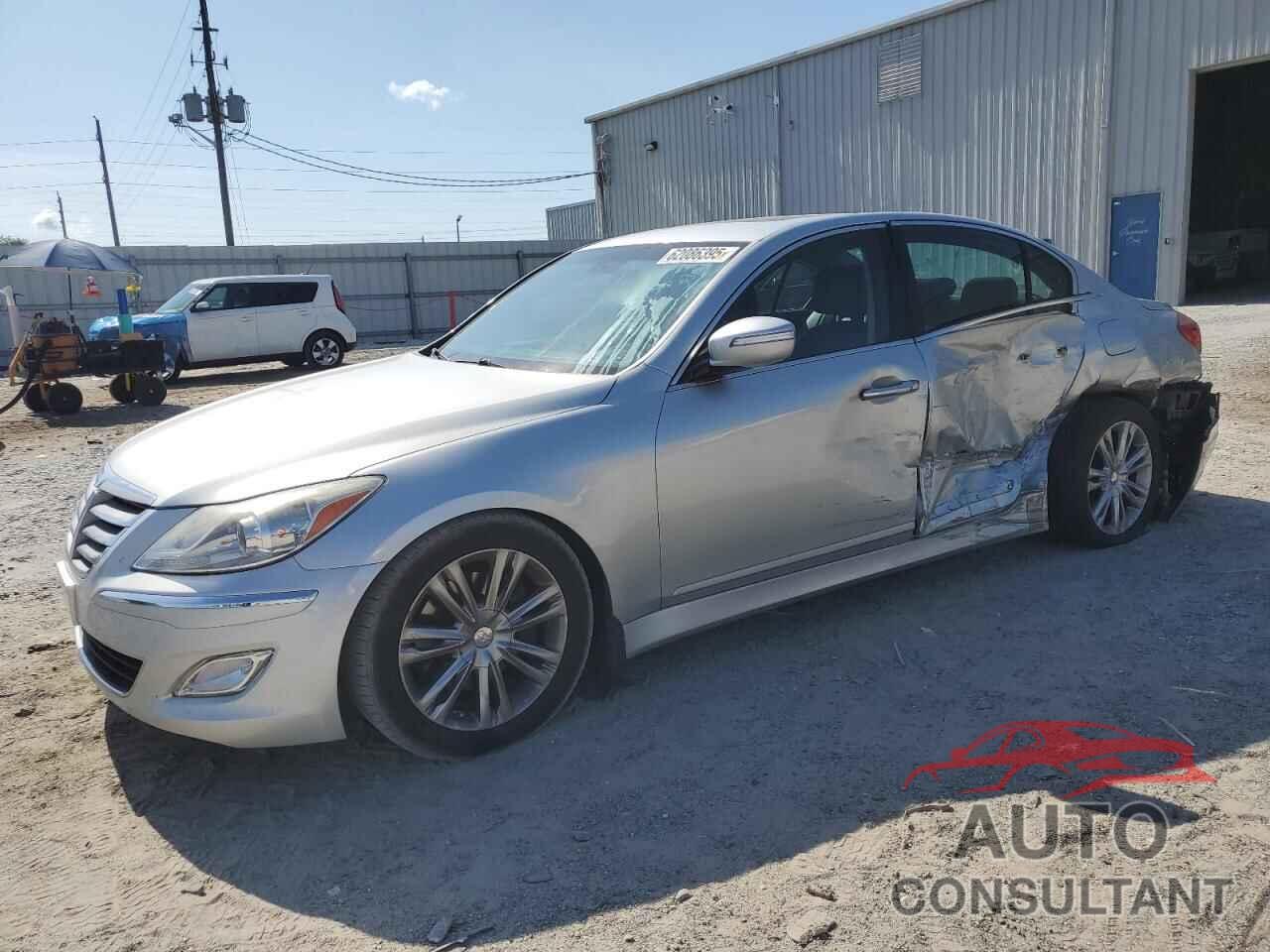 HYUNDAI GENESIS 2013 - KMHGC4DD3DU250417