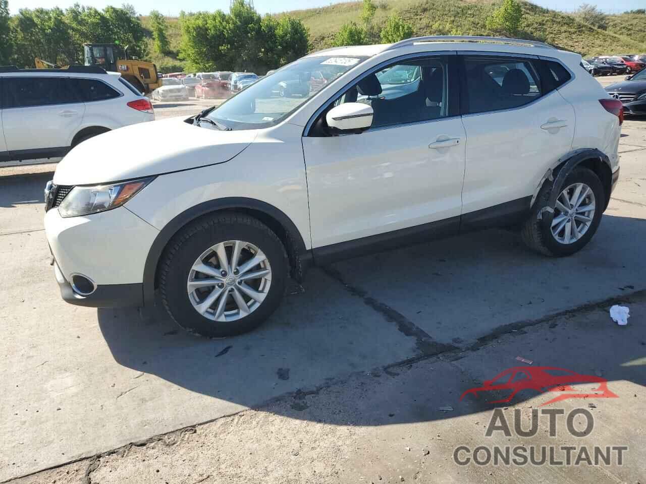 NISSAN ROGUE 2017 - JN1BJ1CR4HW133863