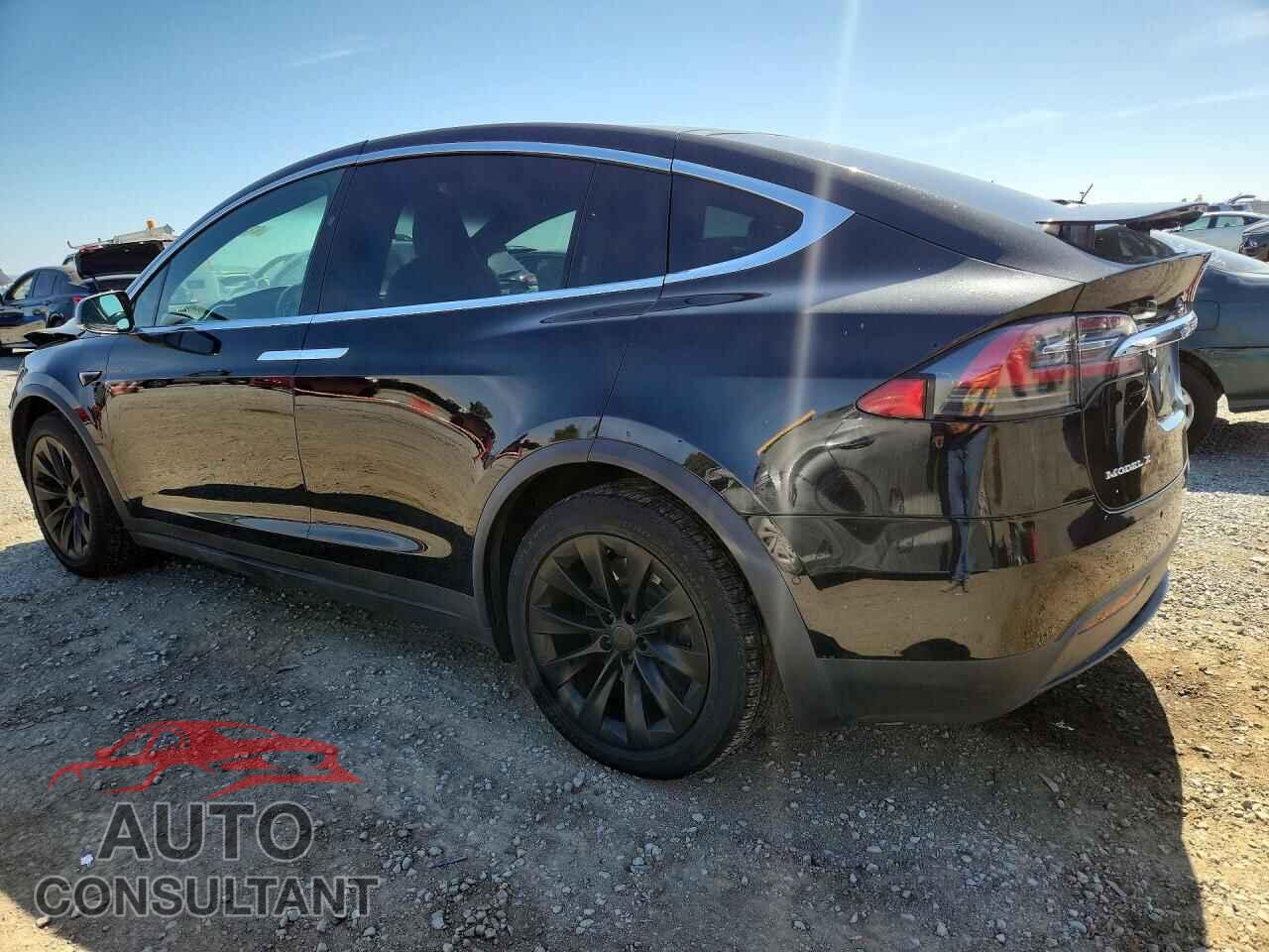 TESLA MODEL X 2017 - 5YJXCAE25HF065882