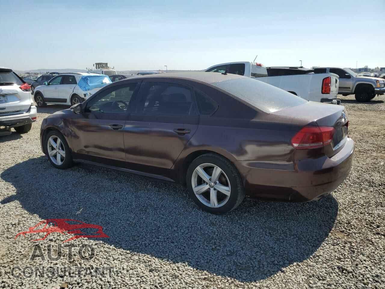 VOLKSWAGEN PASSAT 2012 - 1VWAP7A30CC071068