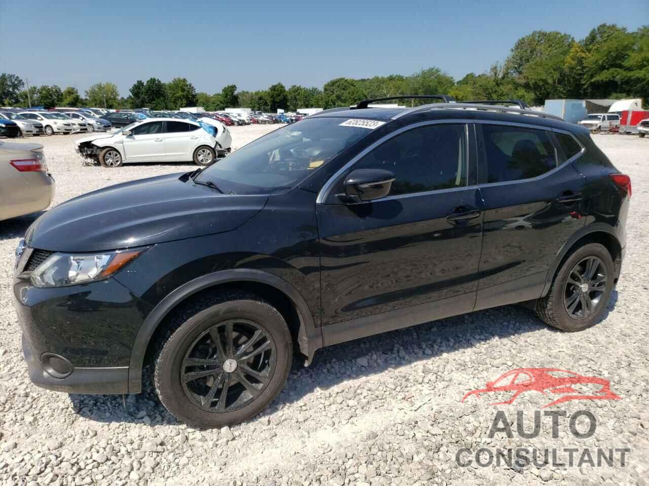 NISSAN ROGUE 2018 - JN1BJ1CRXJW205607