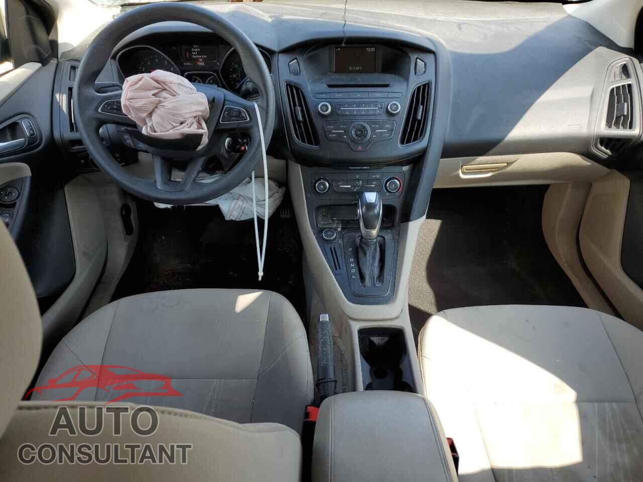 FORD FOCUS 2015 - 1FADP3F2XFL253346
