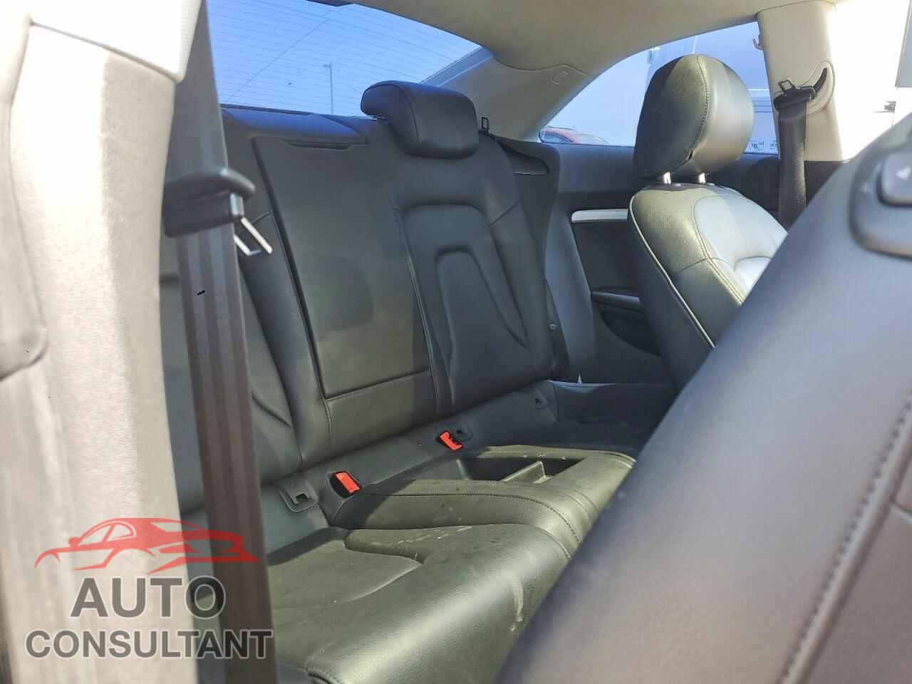 AUDI A5 2012 - WAULFAFRXCA003202