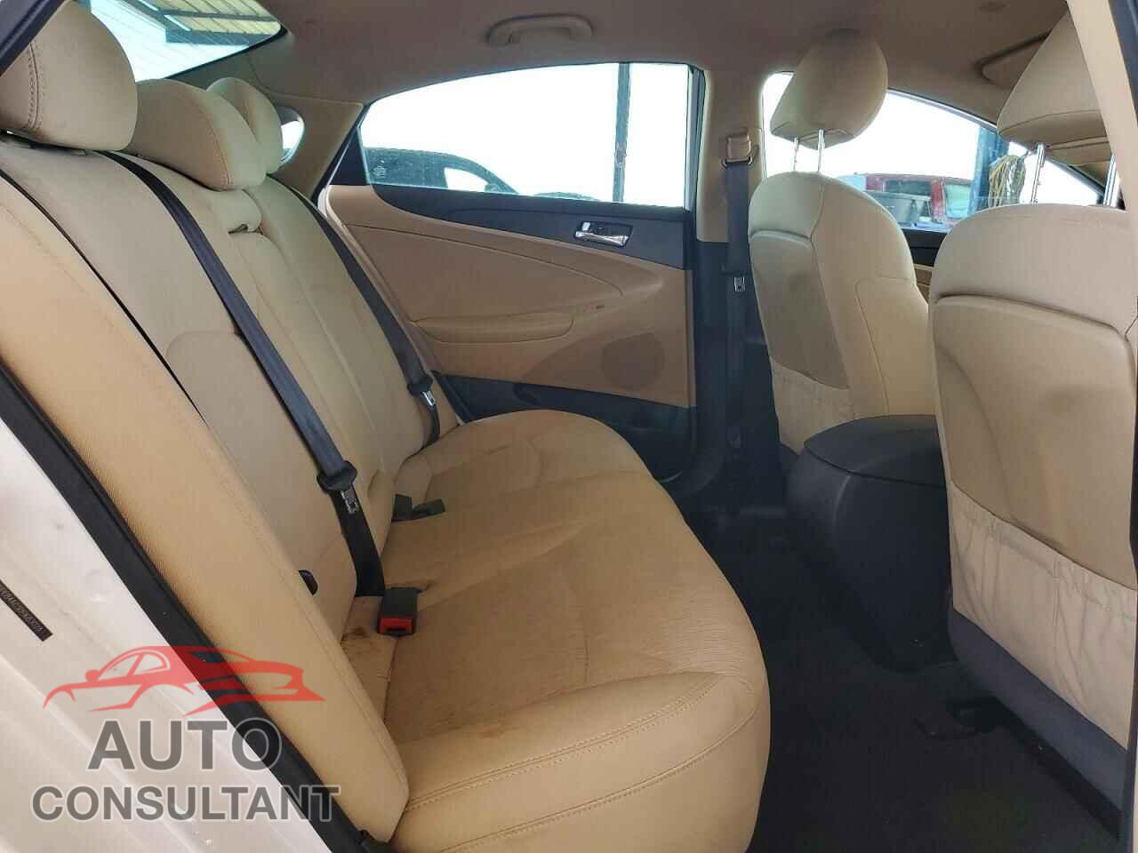 HYUNDAI SONATA 2013 - 5NPEB4AC3DH683028