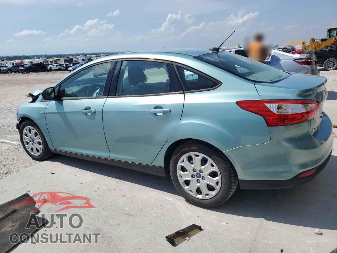 FORD FOCUS 2012 - 1FAHP3F20CL130247