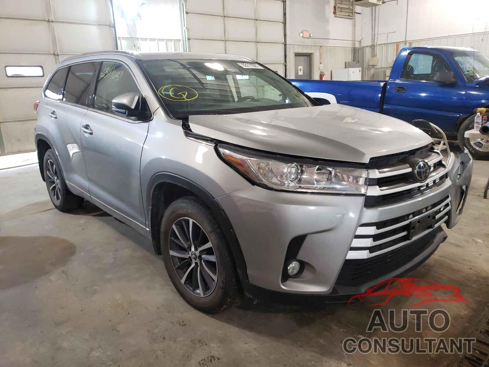 TOYOTA HIGHLANDER 2017 - 5TDJZRFH9HS374482