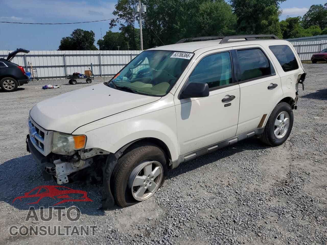 FORD ESCAPE 2011 - 1FMCU0D77BKB79357