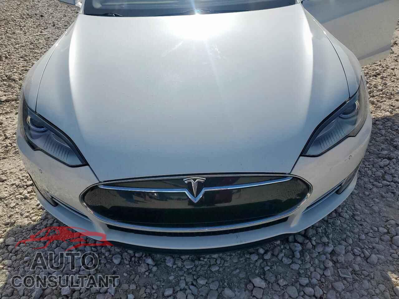 TESLA MODEL S 2013 - 5YJSA1DNXDFP26540