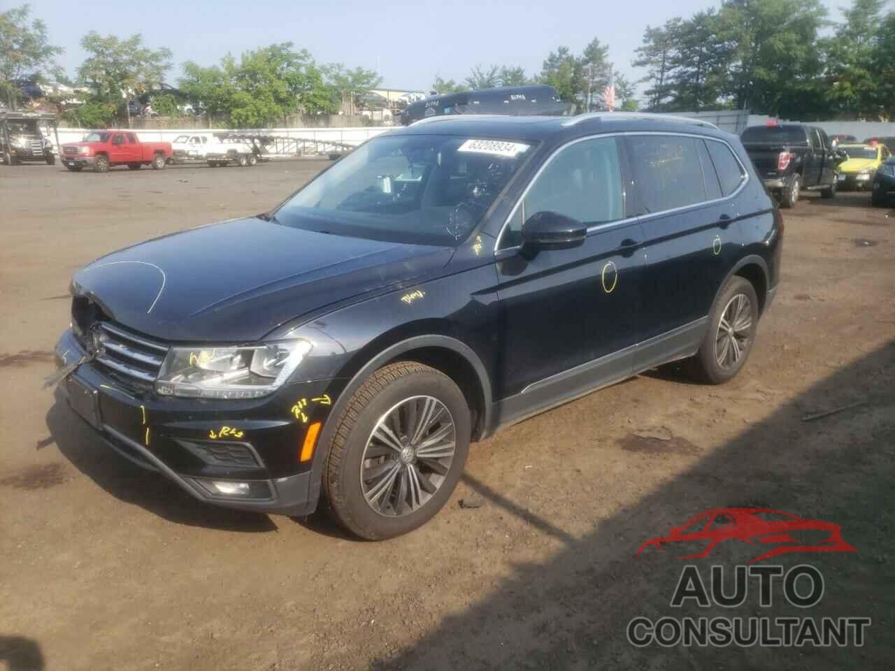 VOLKSWAGEN TIGUAN 2018 - 3VV2B7AX1JM042877