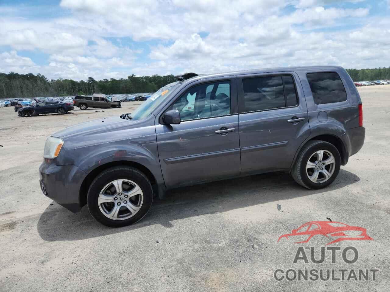 HONDA PILOT 2015 - 5FNYF3H50FB018284